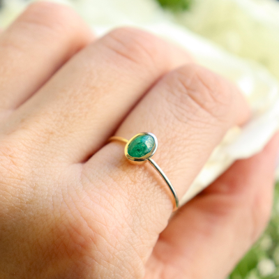 Emerald Ring 18k Gold