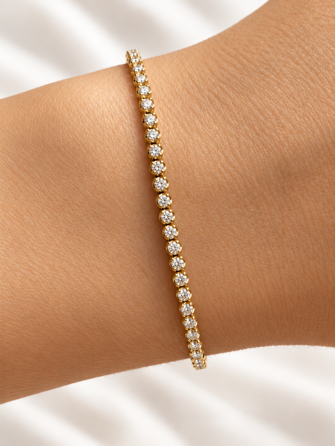 7 Inch Four Prong Natural Diamond Tennis Bracelet in 14K Yellow Gold