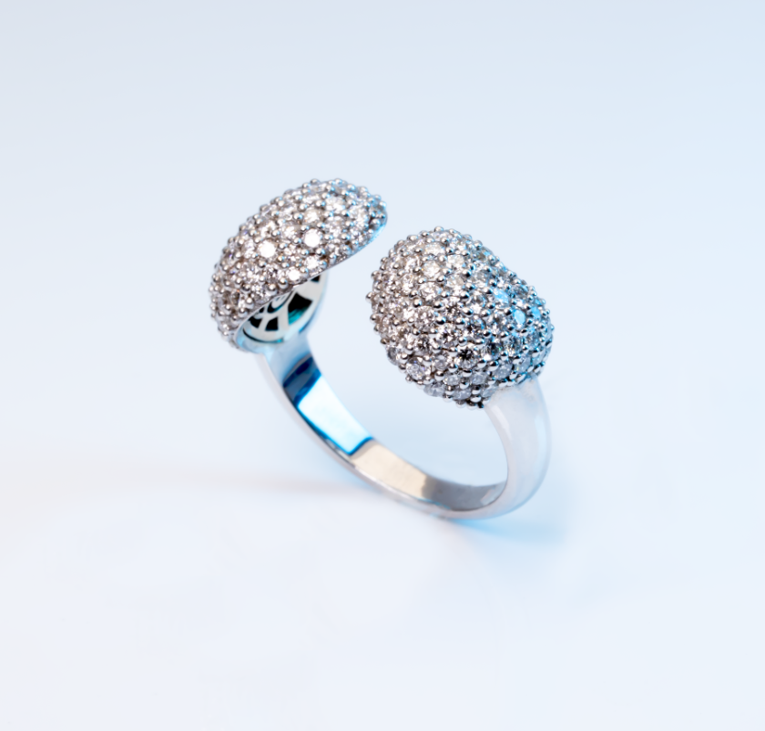 Natural Diamonds 18K White Gold Heart Ring