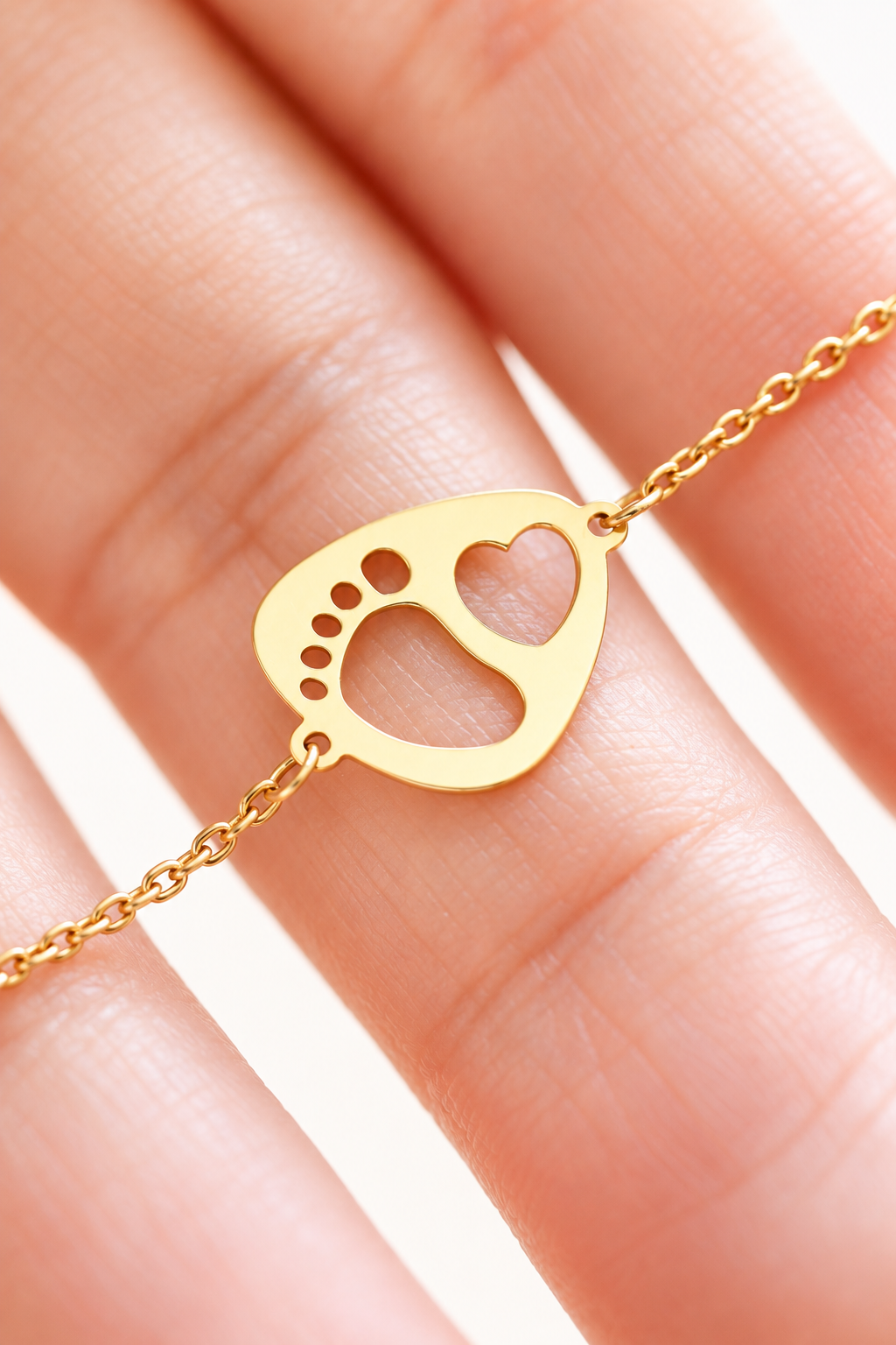 18K Yellow Gold Baby Footprint & Heart Bracelet