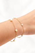 Natural Pearl Bracelet in 18K Yellow Gold