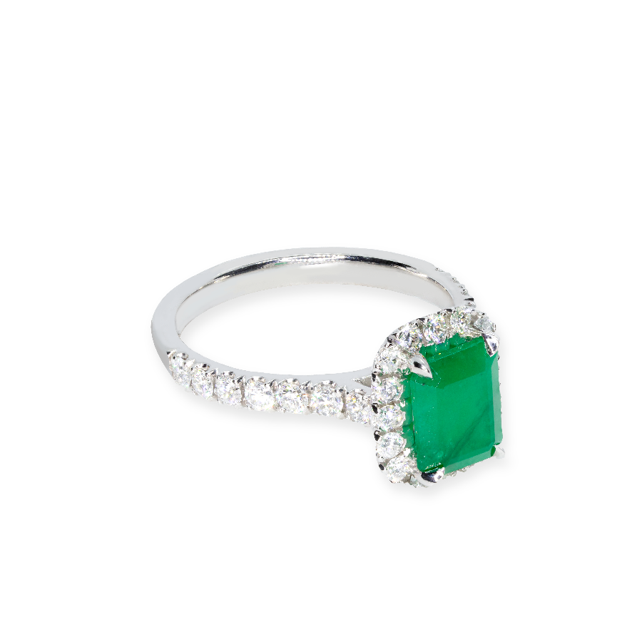 anillo esmeralda