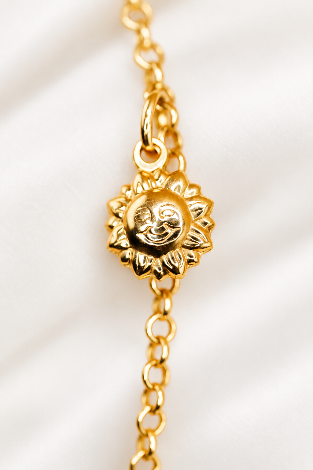 18K Yellow Gold Sun & Star Charm Bracelet