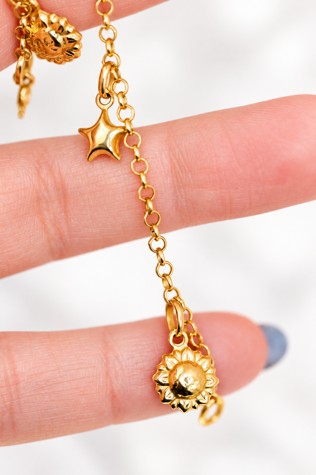 18K Yellow Gold Sun & Star Charm Bracelet