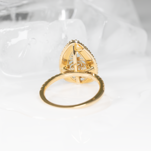 Anillo de aguamarina y diamantes