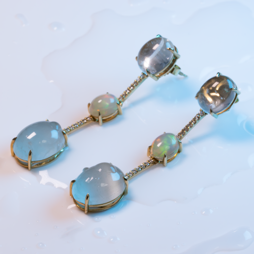18k Gold Aquamarine Oval Earring