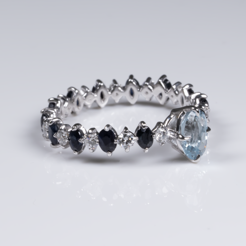 Anillo de zafiro