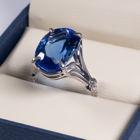 Obsidian Dark Blue Oval